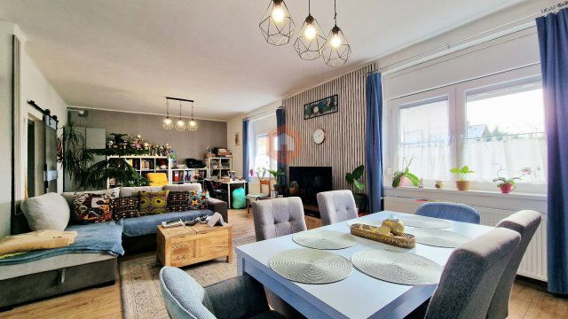 Eladó családi ház, Pécsett 87 M Ft, 3 szobás