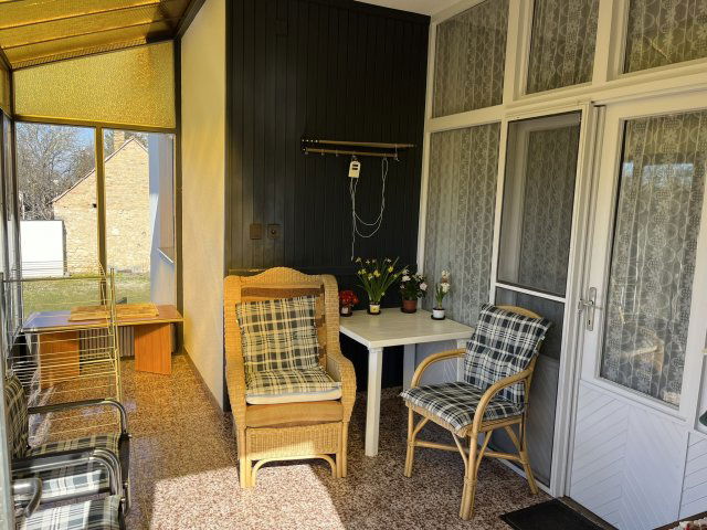 Eladó családi ház, Nyirádon 124.99 M Ft, 4 szobás