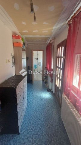 Eladó téglalakás, Budapesten, IV. kerületben 38 M Ft, 1 szobás