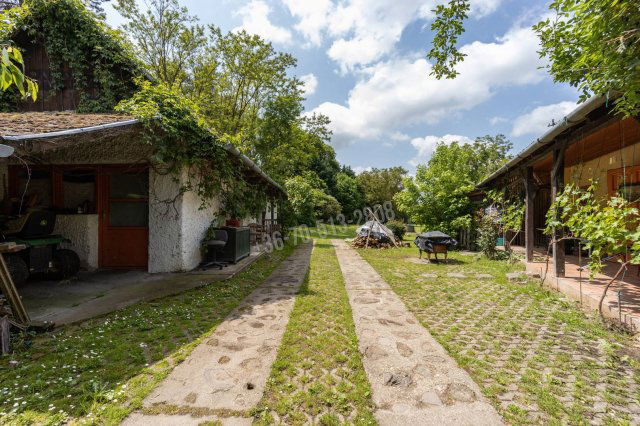 Eladó telek, Perőcsényen 120 M Ft / költözzbe.hu