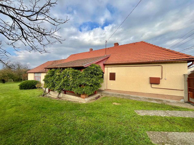 Eladó családi ház, Bejcgyertyánosban 27.5 M Ft, 2 szobás