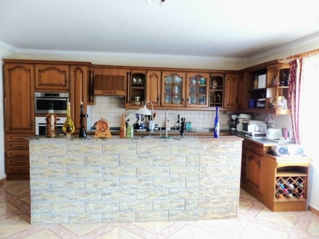 Eladó családi ház, Kozármislenyen 128.5 M Ft, 5 szobás