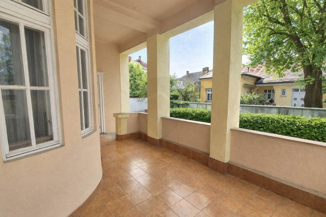 Eladó családi ház, Baján 72.9 M Ft, 3 szobás