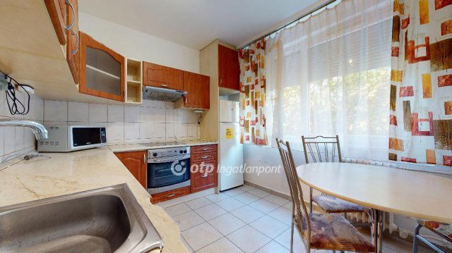 Eladó panellakás, Nyíregyházán 43.6 M Ft, 2 szobás