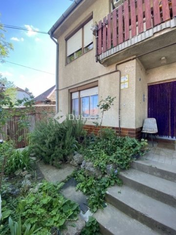 Eladó sorház, Pécsett 50 M Ft, 3 szobás / költözzbe.hu