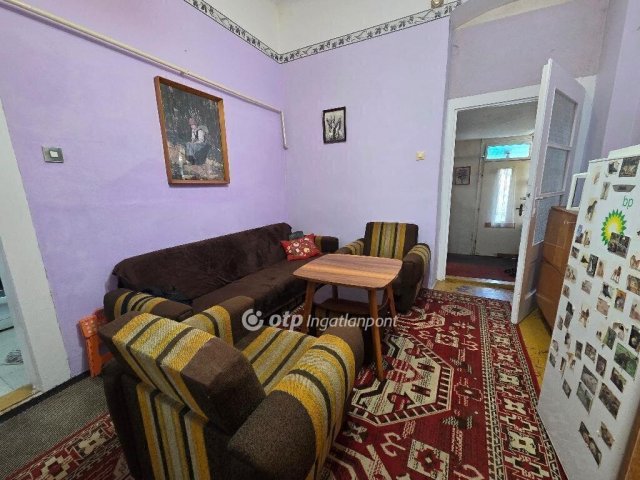 Eladó téglalakás, Mezőhegyesen 5.9 M Ft, 2 szobás