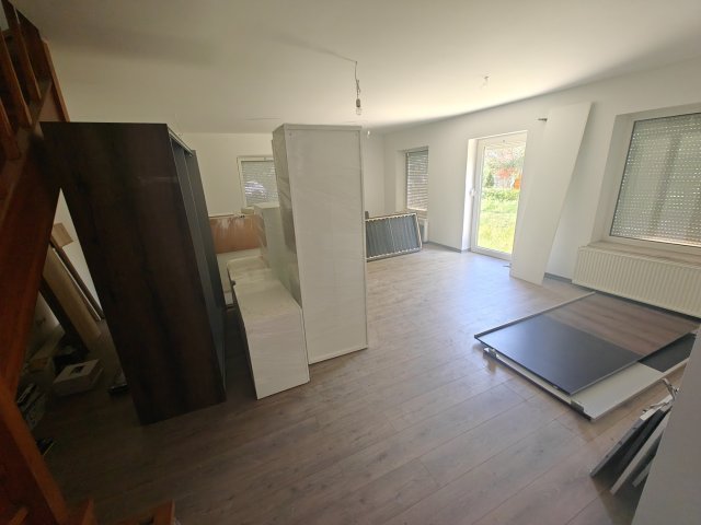 Eladó családi ház, Gödöllőn 170 M Ft, 6 szobás