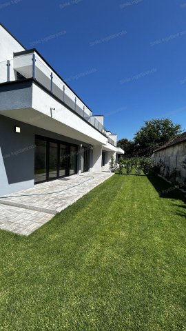 Eladó sorház, Nyíregyházán 135 M Ft, 5 szobás