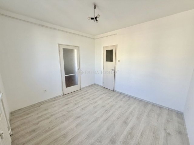 Eladó téglalakás, Budapesten, XX. kerületben 53.9 M Ft, 2 szobás