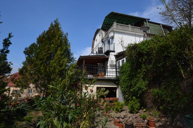 Eladó hotel, Balatonalmádiban 750 M Ft, 13 szobás