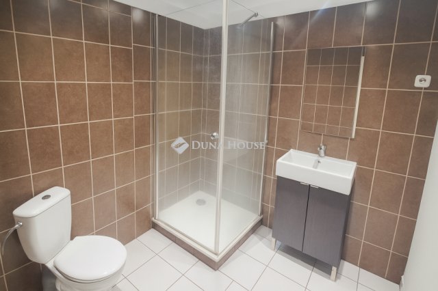 Eladó téglalakás, Budapesten, VII. kerületben 39.9 M Ft