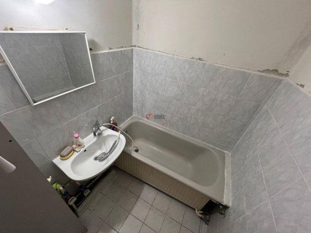 Eladó panellakás, Székesfehérvárott, Sziget utcában 41.9 M Ft