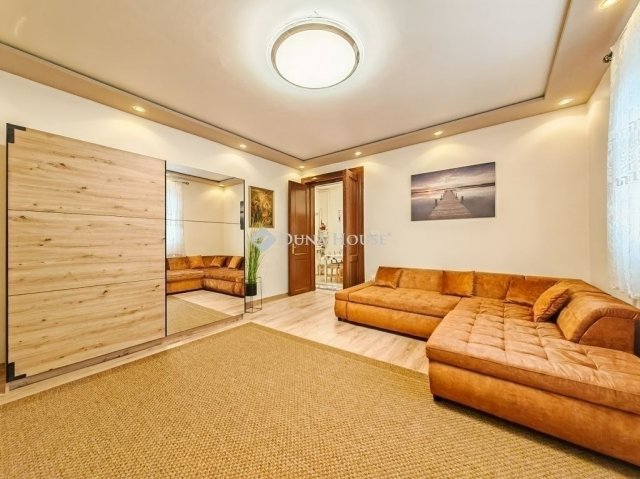 Eladó téglalakás, Budapesten, XX. kerületben 59.9 M Ft