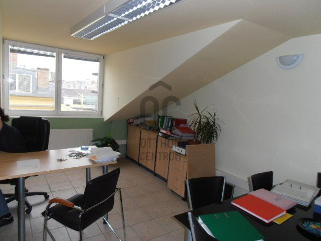 Eladó téglalakás, Budapesten, VI. kerületben 177 M Ft, 3 szobás