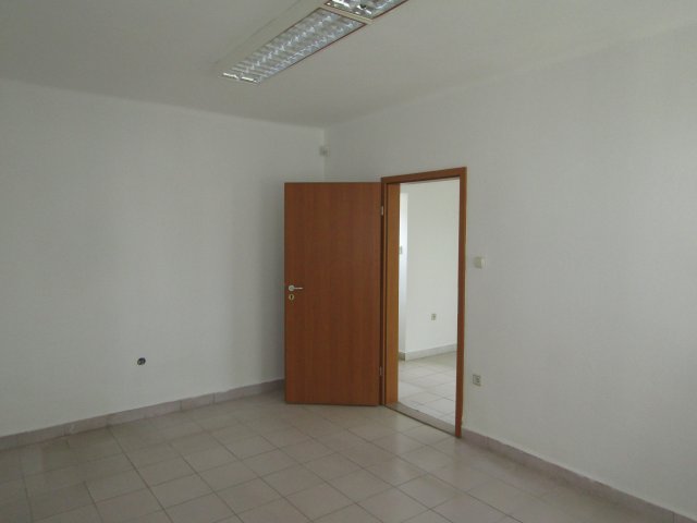 Eladó iroda, Egerben 115 M Ft, 9 szobás / költözzbe.hu
