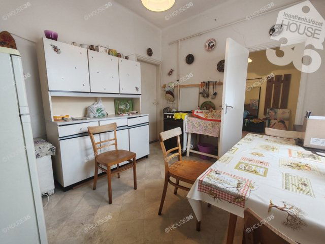 Eladó családi ház, Kecskeméten 39.9 M Ft, 3 szobás