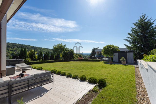 Eladó családi ház, Budapesten, III. kerületben 469 M Ft