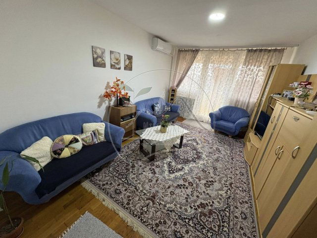 Eladó panellakás, Gyulán 33.75 M Ft, 2 szobás