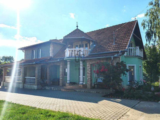 Eladó családi ház, Enyingen 89.9 M Ft, 6 szobás