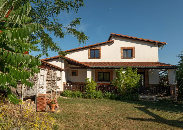 Eladó családi ház, Romonyán 140 M Ft, 5 szobás