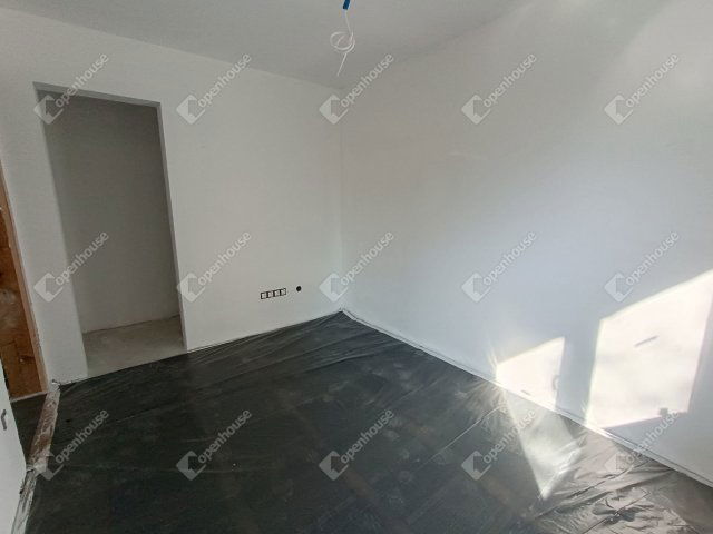 Eladó családi ház, Sopronban 69.9 M Ft, 3 szobás