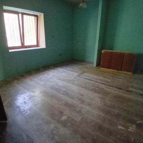 Eladó családi ház, Keszthelyen 43 M Ft, 4 szobás
