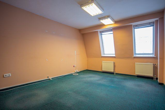 Eladó téglalakás, Budapesten, XII. kerületben, Krisztina körúton