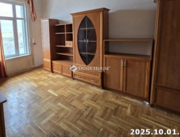 Eladó téglalakás, Budapesten, X. kerületben 88.7 M Ft, 3 szobás