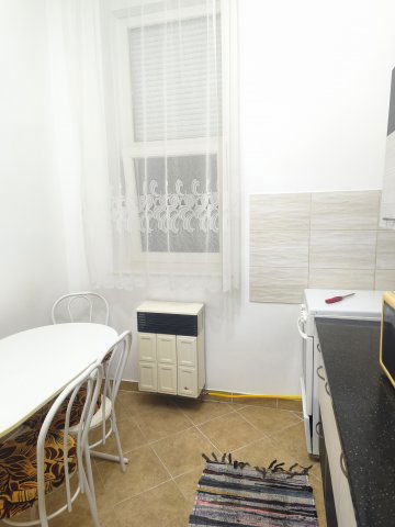 Eladó téglalakás, Makón 49 M Ft, 1 szobás