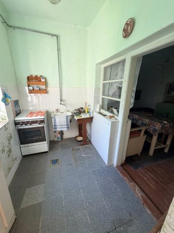 Eladó családi ház, Zsákán 6.4 M Ft, 1 szobás