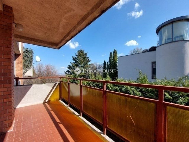 Eladó téglalakás, Budapesten, XII. kerületben 175 M Ft, 3 szobás