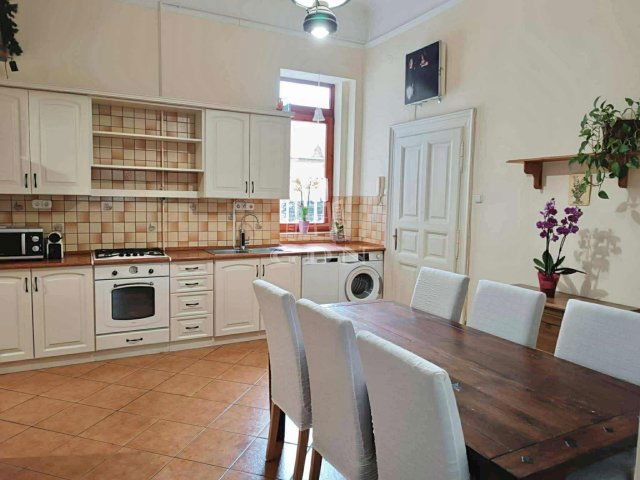 Eladó téglalakás, Budapesten, X. kerületben 99.9 M Ft, 3 szobás