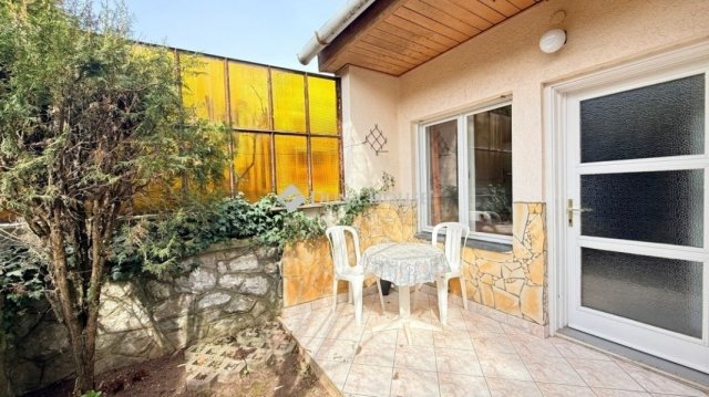 Eladó családi ház, Egerben 94.9 M Ft, 4 szobás