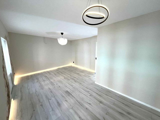 Eladó téglalakás, Pécsett, Perczel Miklós utcában 71.99 M Ft