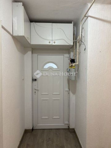 Eladó téglalakás, Gyálon 68.5 M Ft, 4 szobás