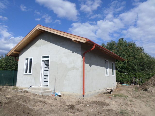 Eladó ikerház, Érden 59.9 M Ft, 2+1 szobás
