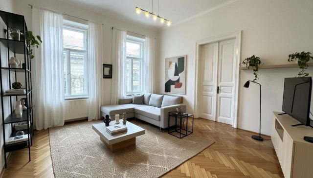 Eladó téglalakás, Budapesten, VI. kerületben 148.1 M Ft