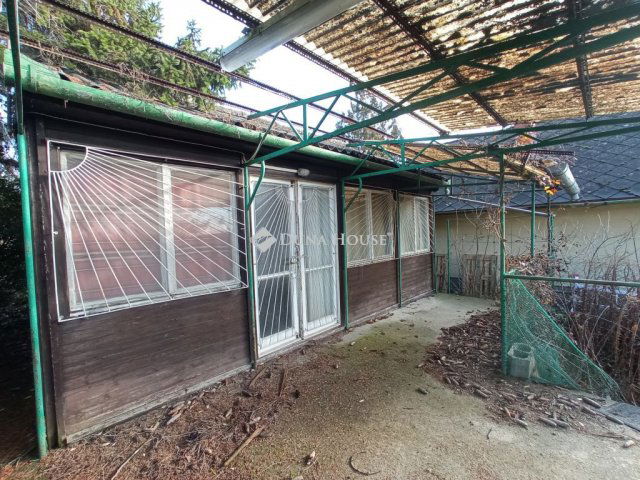 Eladó nyaraló, Biatorbágyon 12 M Ft, 1 szobás
