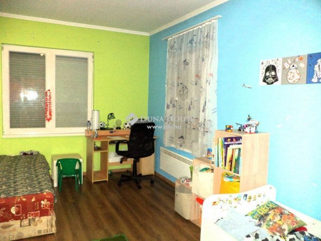 Eladó családi ház, Kápolnásnyéken 82.5 M Ft, 4 szobás