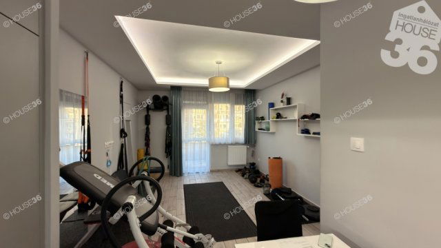 Eladó panellakás, Kecskeméten 54.9 M Ft, 2 szobás