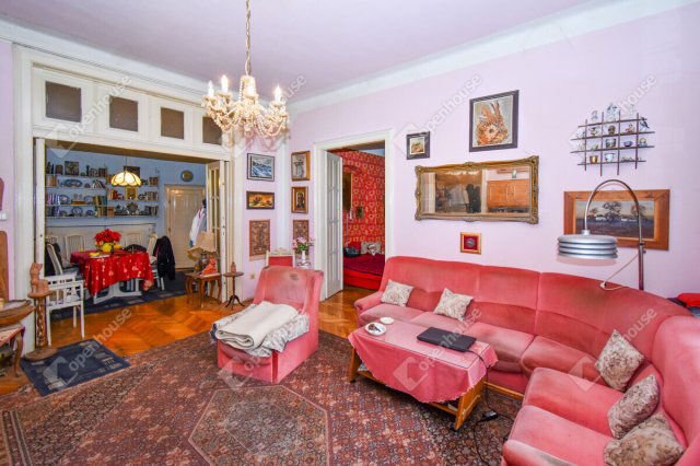 Eladó téglalakás, Szegeden 111.9 M Ft, 4 szobás