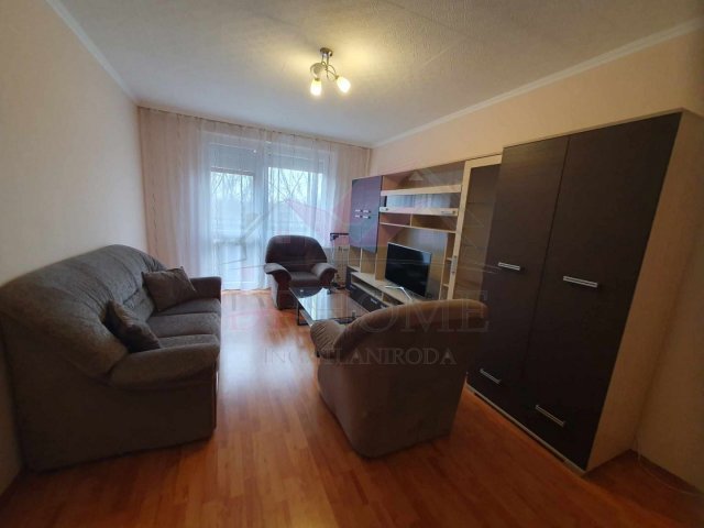 Eladó panellakás, Debrecenben 71 M Ft, 3 szobás