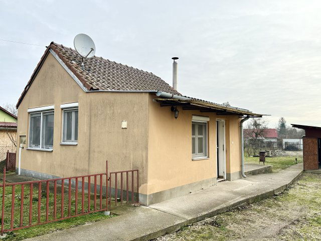 Eladó családi ház, Debrecenben 29.2 M Ft, 1 szobás