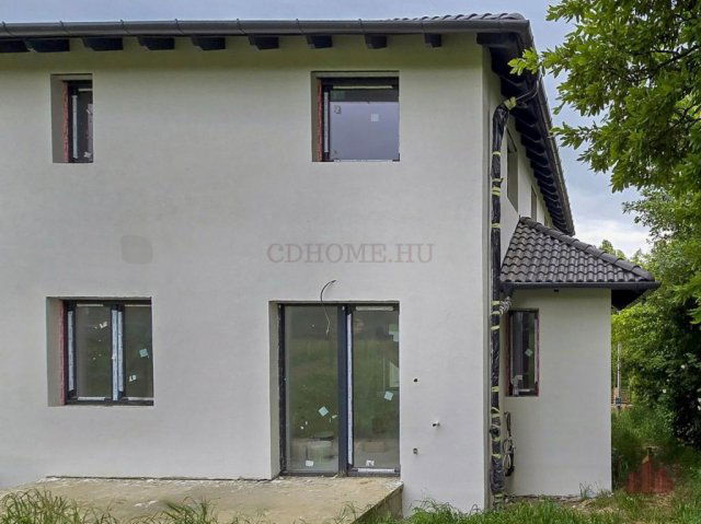 Eladó családi ház, Érden 139.9 M Ft, 5 szobás