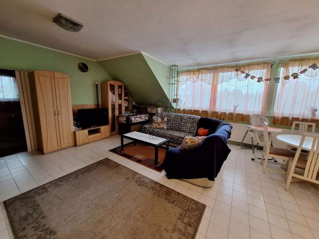 Eladó családi ház, Gyálon 119.9 M Ft, 8 szobás