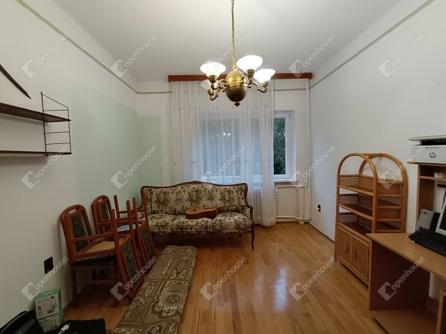 Eladó családi ház, Sopronban 119 M Ft, 6 szobás