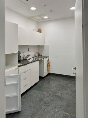 Eladó üzlethelyiség, Budapesten, XIII. kerületben 302.477 M Ft