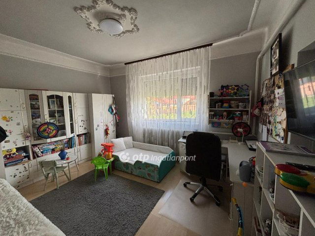 Eladó családi ház, Nyíradonyban 48 M Ft, 3 szobás