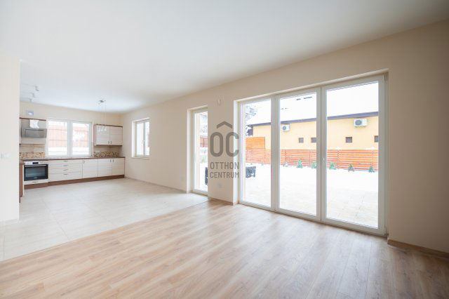 Eladó családi ház, Budapesten, XVI. kerületben 238 M Ft