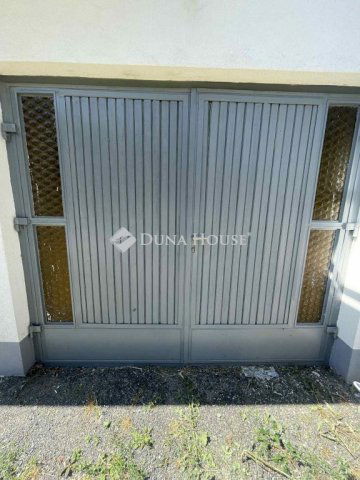 Eladó családi ház, Zalaegerszegen 75 M Ft, 8 szobás